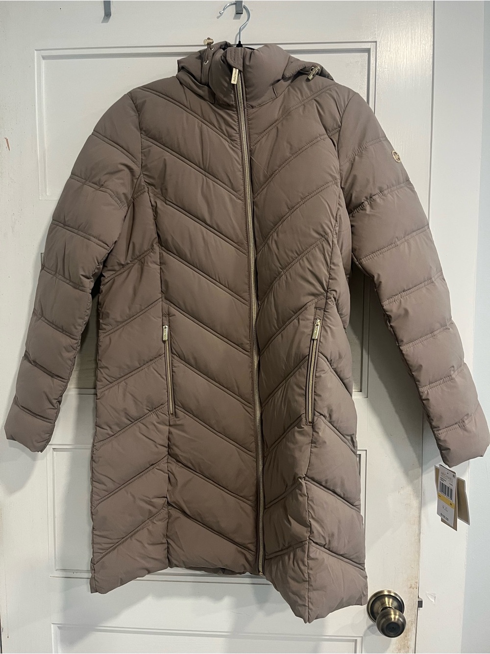 Michael kors packable puffer coat Taupe NWT long thigh length Medium jacket